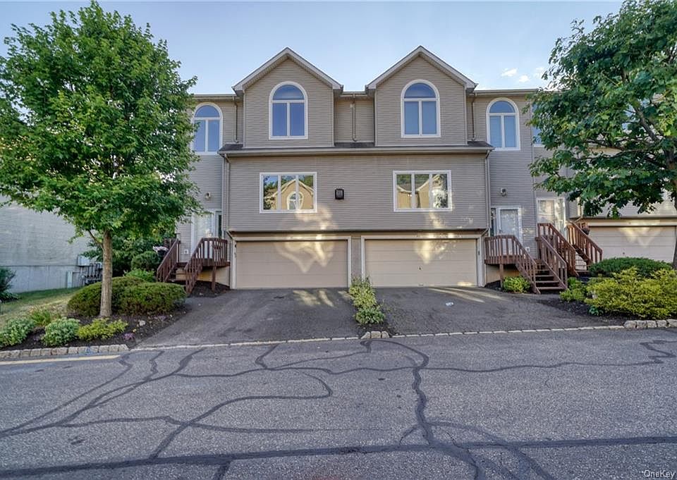 1st image of 42 Leif Blvd