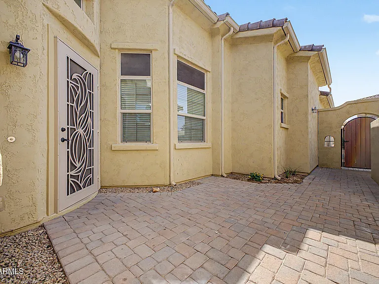 14210 W Harvard St — Photo 2