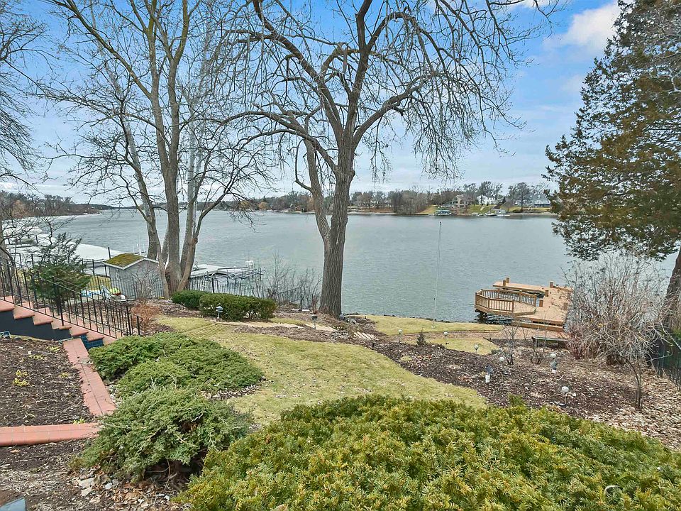 1424 Fox River Dr, De Pere, WI 54115 MLS 50271547 Zillow