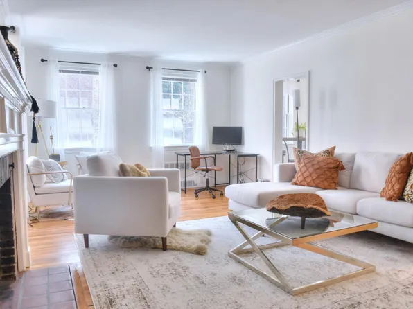 37 Beacon St Unit 36, Boston, MA 02108