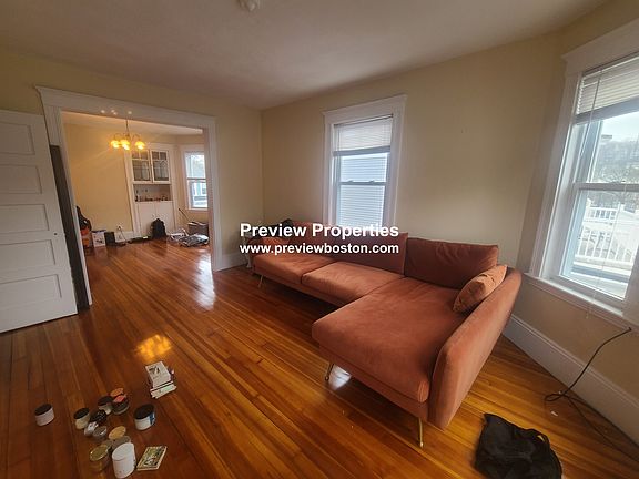 2nd image of 57-59 Montfern Ave #3