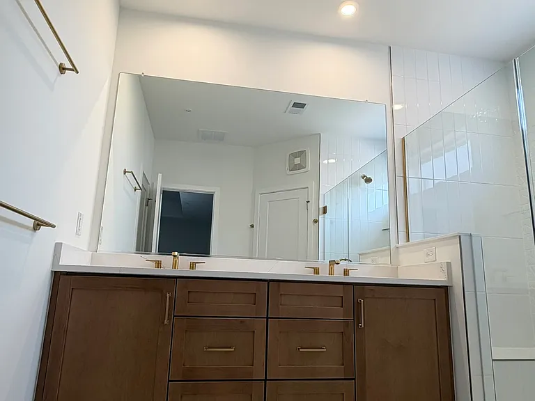 22133 Midmoore Dr — Photo 7