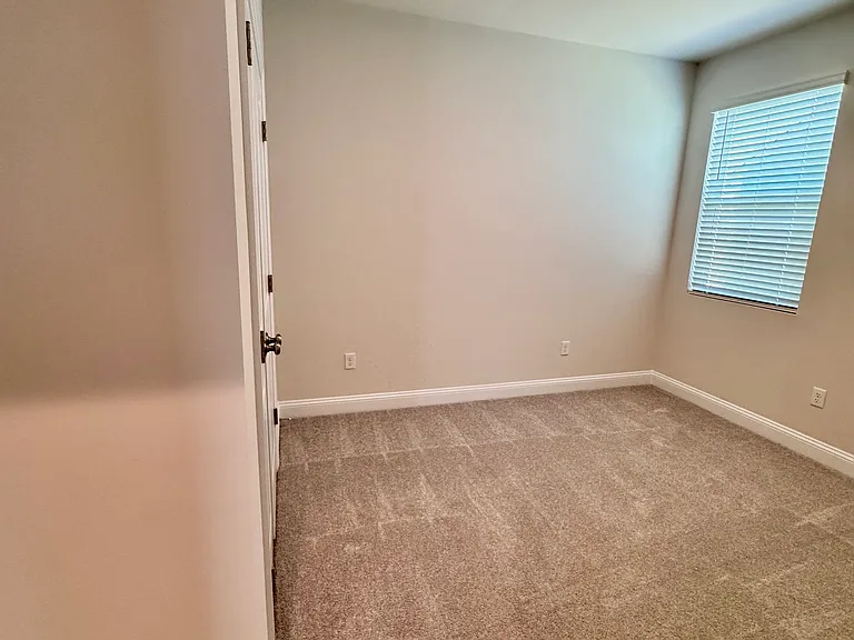 7449 Linda Vista Ln — Photo 9