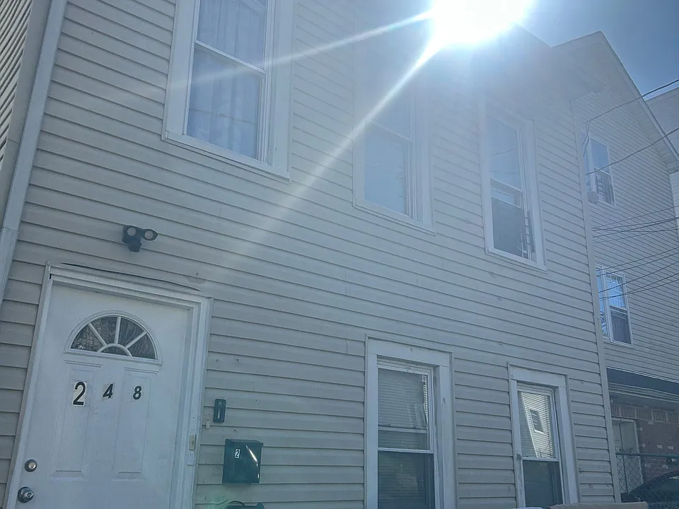 248 Governor St #2