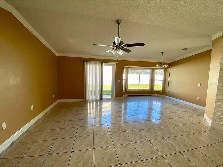 880 Nelson Dr — Photo 13