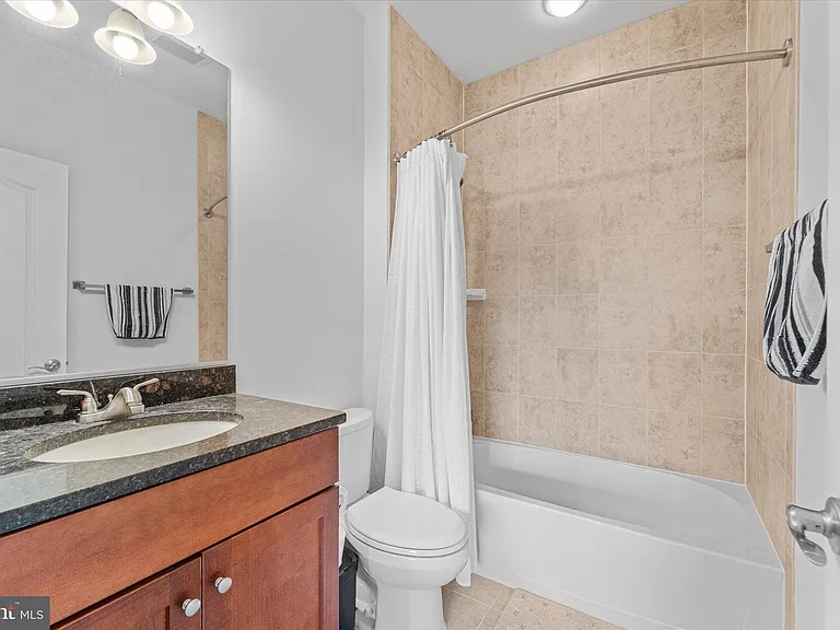 4341 4th St N — Photo 35