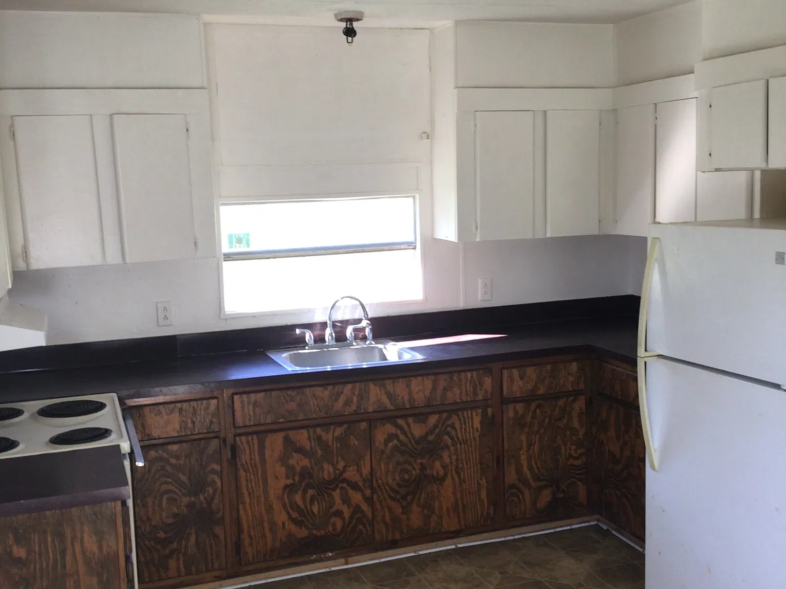 3 bed, $1,200 — Photo 3