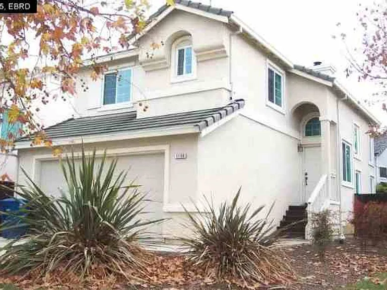 1100 Twinbridge Ct — Photo 1