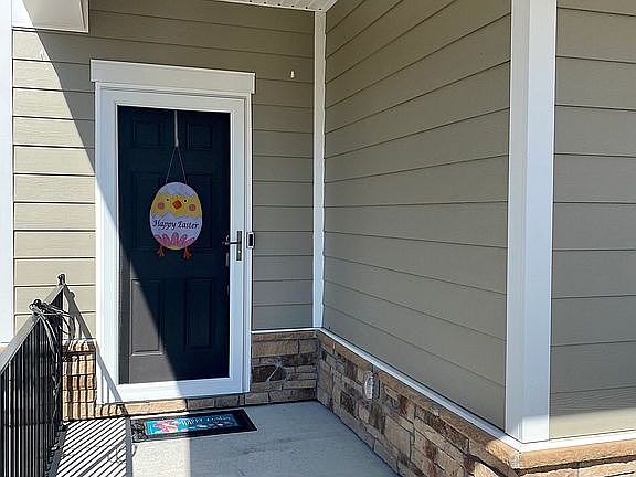3rd image of 3079 Deep River Way