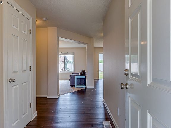 5th image of 519 NW 23rd Ave
