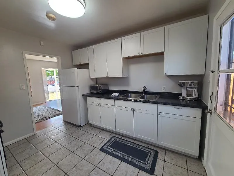 2 bed, 675 sqft, $2,575 — Photo 3