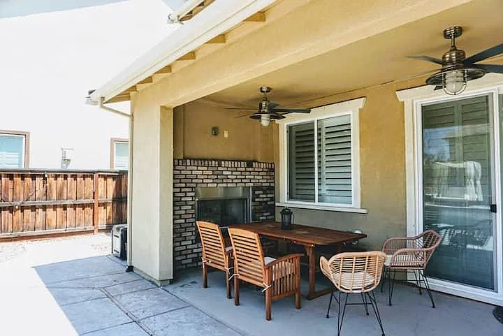 18459 Ensign Way — Photo 4