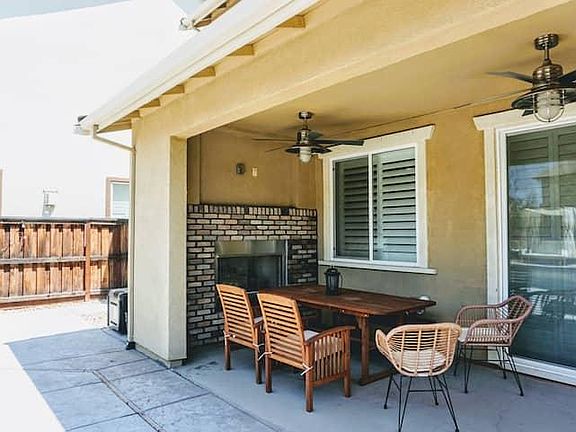 4th image of 18459 Ensign Way