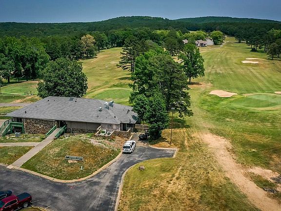 4th image of 125 The Greens Dr