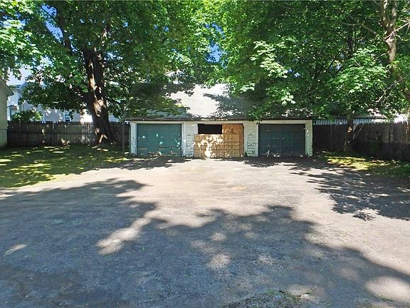4th image of 11 Lavoie Ct