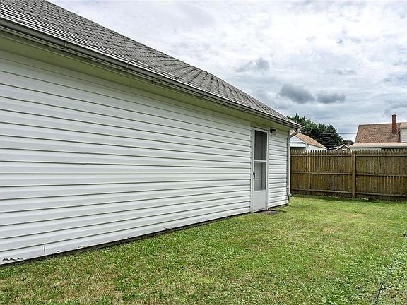 4th image of 1147 W 30th St #2