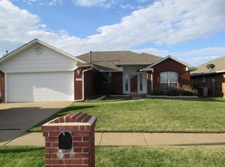 2824 NW 162nd St, Edmond, OK 73013