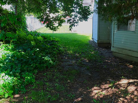 2nd image of 1316 Robinswood Ct