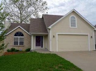 1134 Crimson Ln, Liberty, MO 64068