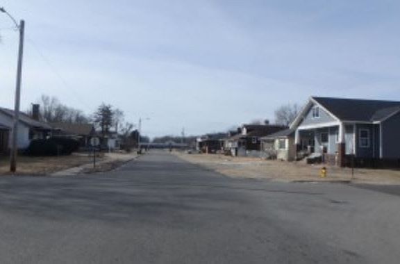 4th image of 701 N 76th St