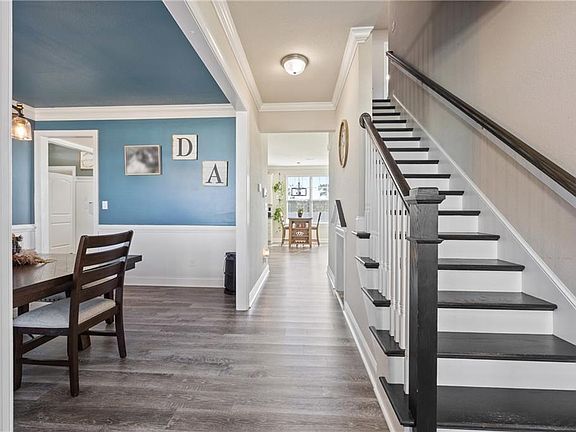 5th image of 403 Moorland Way