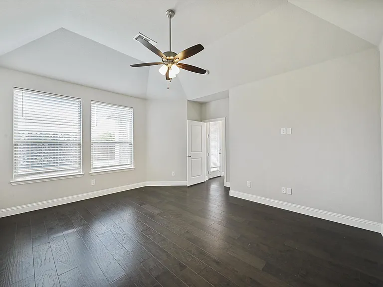 9920 Bitterroot Dr — Photo 10
