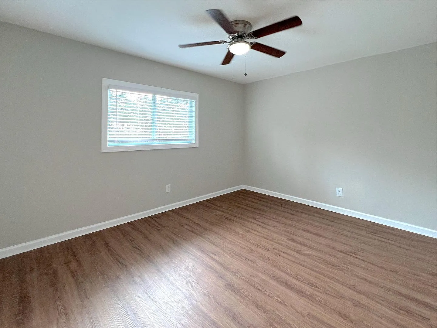 Room in 2 Bedroom Home at Gresham Park Dr — Photo 3