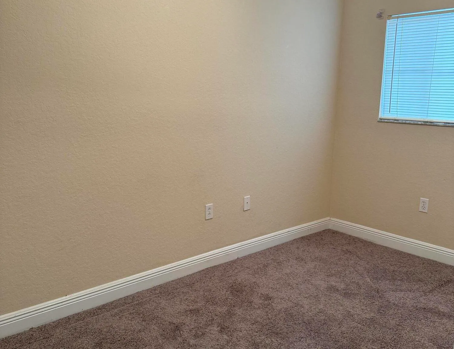 2 bed, 2.0 bath, 1373 sqft, $1,750 — Photo 4