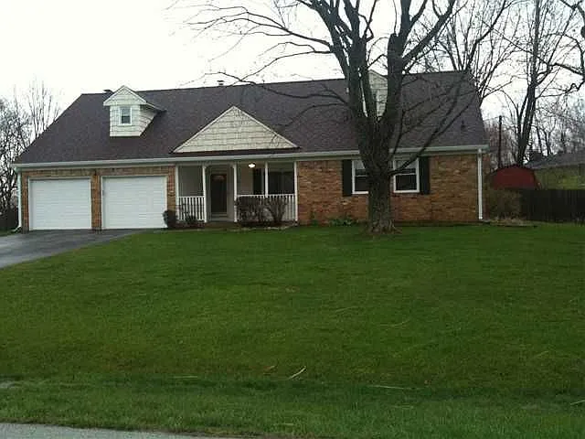 383 Lea Ln photo 1