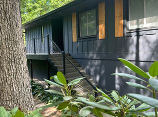 1 Pinecroft Ln, Fletcher, NC 28732