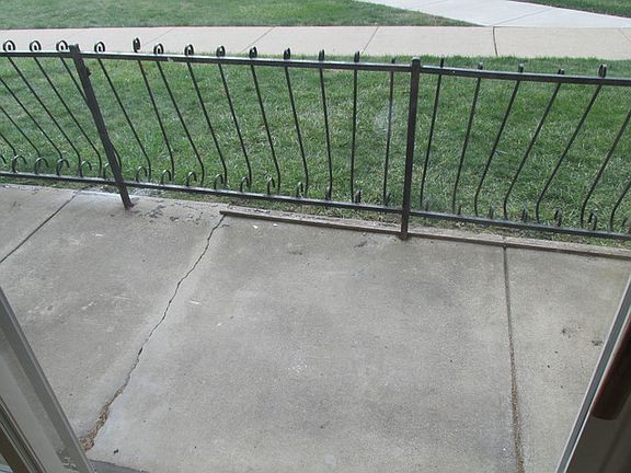 5th image of 11123 S 84th Ave APT 1B
