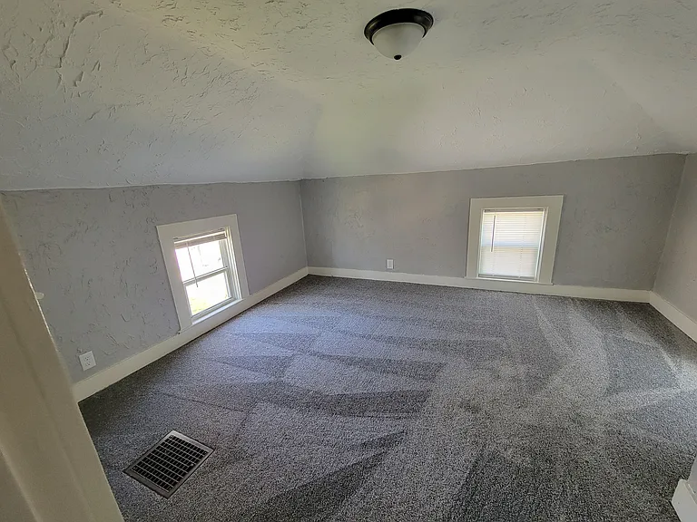 1225 Neosho St — Photo 9