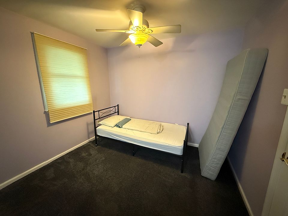 1st image of 1236 Whittier Ave