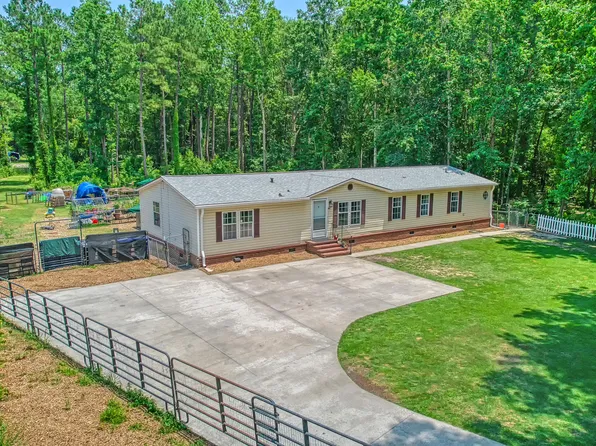 166 E Pinckney St, Summerville, SC 29485