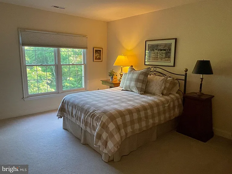 6915 Bonheim Ct — Photo 25