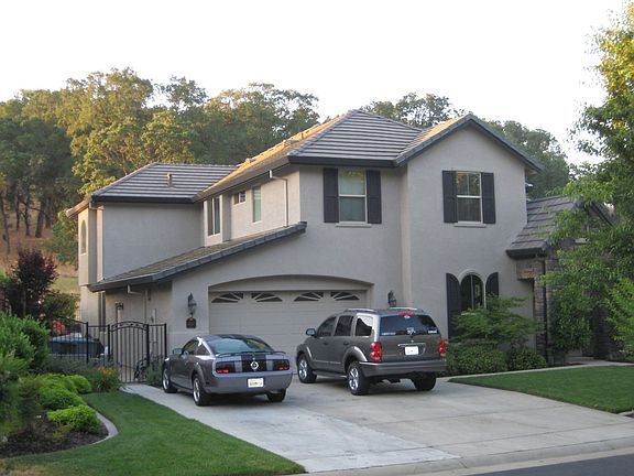 3 Car Tandem Garage With Oversize Driveway