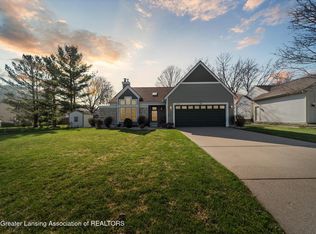 1131 Wolf Run Dr, Lansing, MI