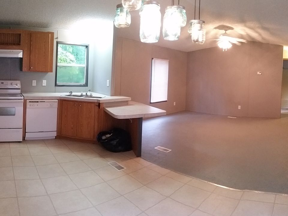 1st image of 194 Carri Dr