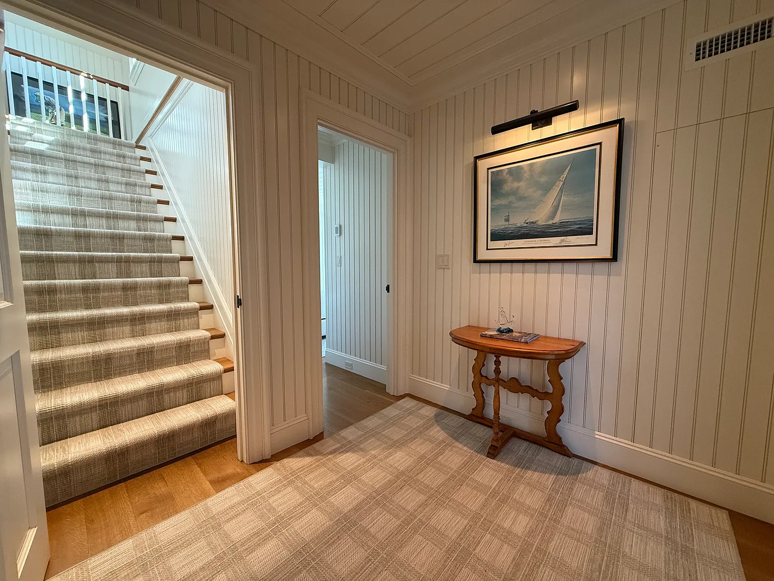 2 bed, 1000 sqft, $4,000 — Photo 2