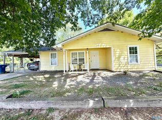 320 H T Greer Rd, Albertville, AL 35951