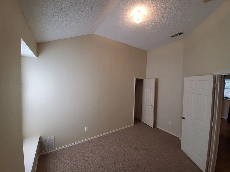 1310 Westview Dr — Photo 11