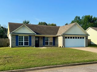 1821 Eastgate Dr, Greenwood, AR 72936