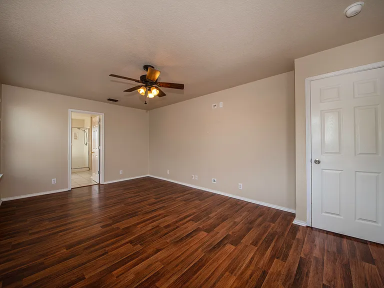 518 Reba — Photo 15