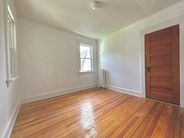 89 Swaine Pl #2 — Photo 7