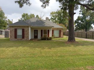 18404 White Oak Dr, Prairieville, LA 70769