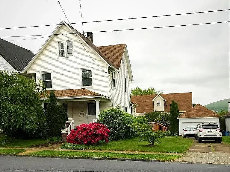 2323 Adams Ave — Photo 1