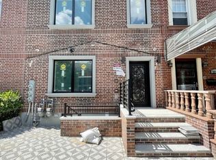 2250 38th St #1, Astoria, NY 11105