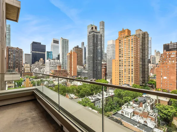 249 East 62nd Street image 1 of 9