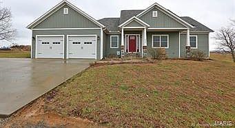 1st image of 216 Fisherman Ln
