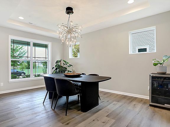 5th image of 1258 Riverbank Dr